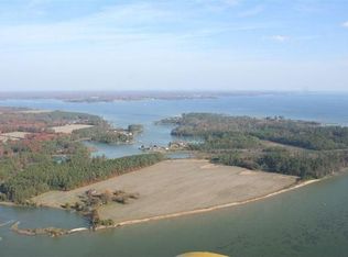 1434 Chownings Ferry Rd, Lancaster, VA 22503