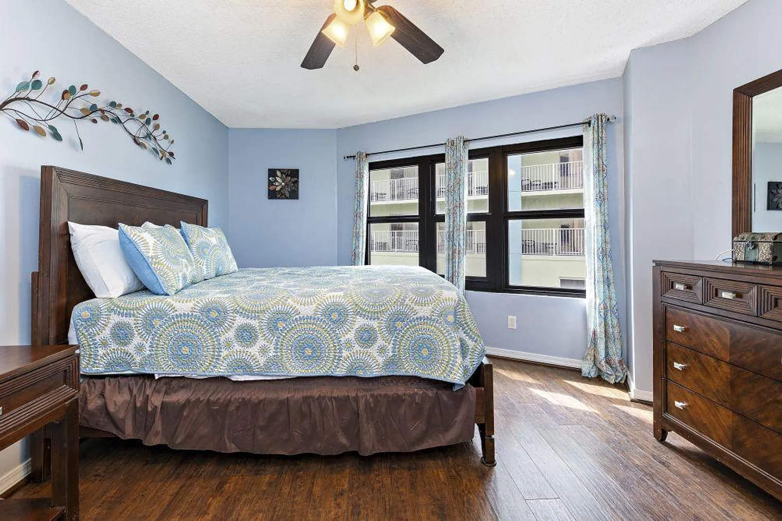 2 bed, 2.0 bath, 871 sqft, $2,160 — Photo 3