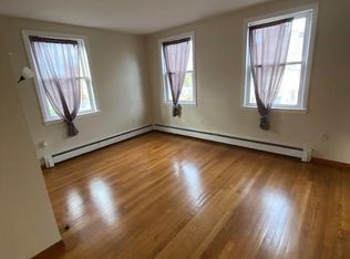 53 Mechanic St APT 3, Canton, MA 02021