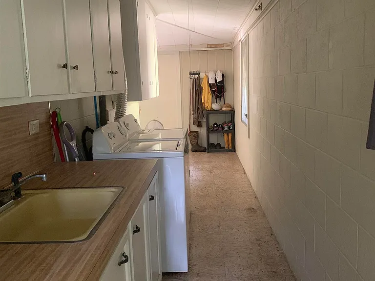 1325 Lee Dr — Photo 11