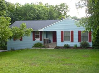 17 Country Ln, Millersville, PA 17551