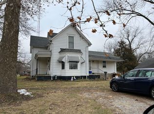 201 N John St, Thawville, IL 60968