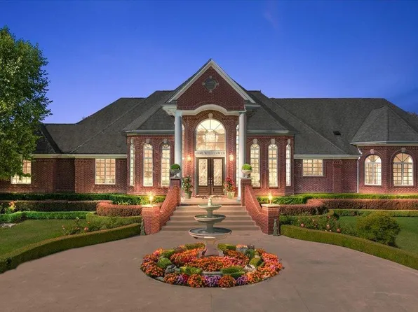 69951 Wildflower Ln #18, Romeo, MI 48065