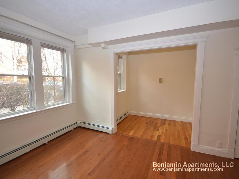 2nd image of 86 Brainerd Rd APT 2V