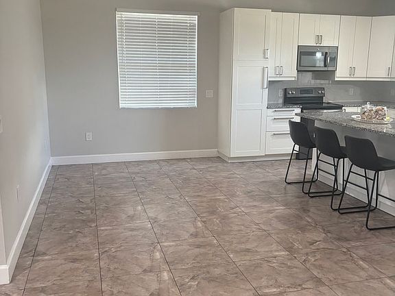 2nd image of 5119 Rilma Ave