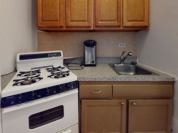 4th image of 215 W 101st St APT 6C