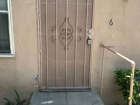 3rd image of 925 N Azusa Ave #6