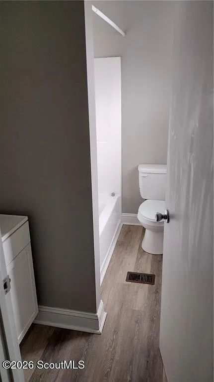2 bed, 1.0 bath, 150 sqft, $1,050 — Photo 3