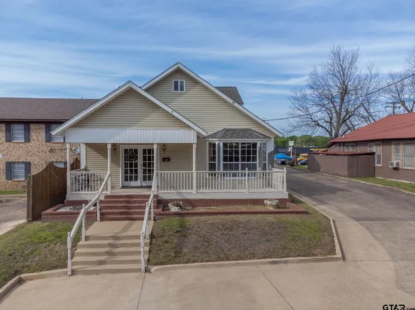 1005 E Burleson St, Marshall, TX 75670