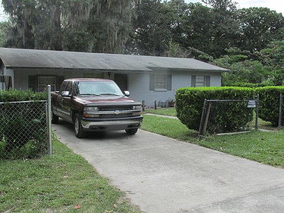 2nd image of 328 SE 71st Ter