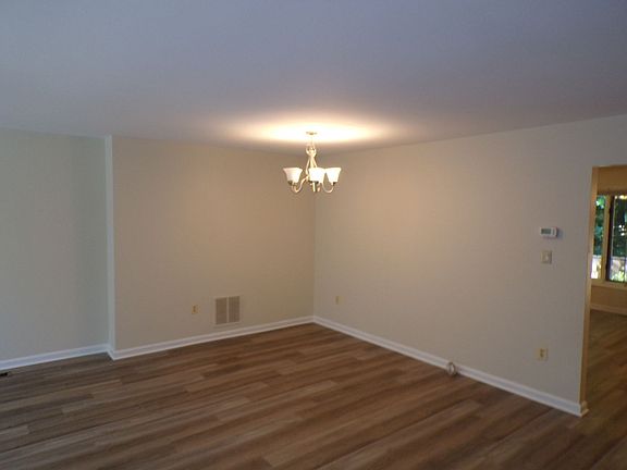4th image of 8305 Ridge Crossing Ln