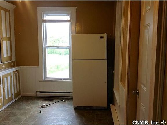 3rd image of 8571 Leray St