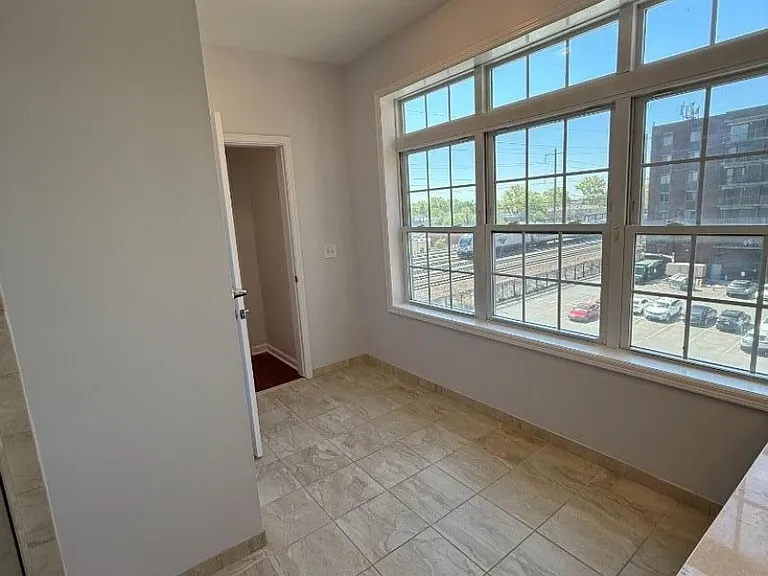 102 E Elizabeth Ave #406 — Photo 27
