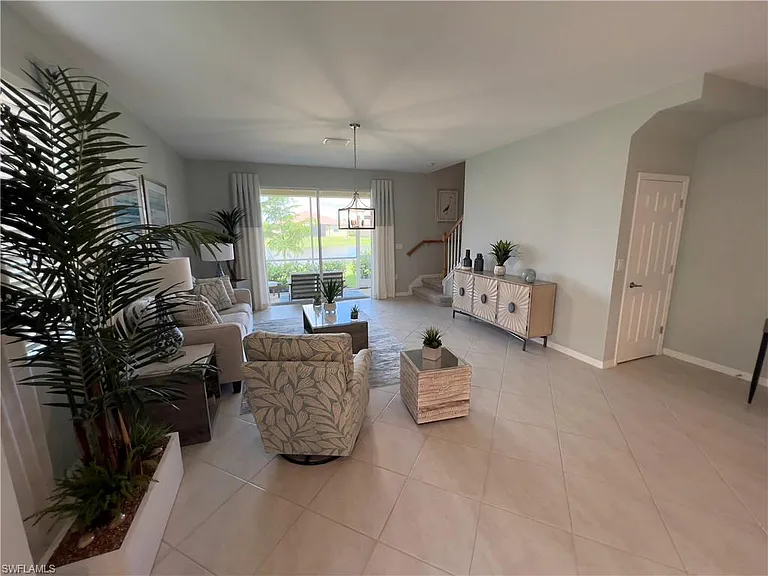 2806 Blossom Way — Photo 8