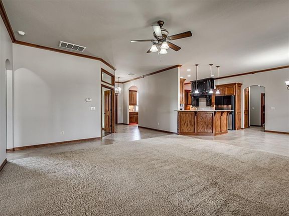 3rd image of 104 Stotts Rd