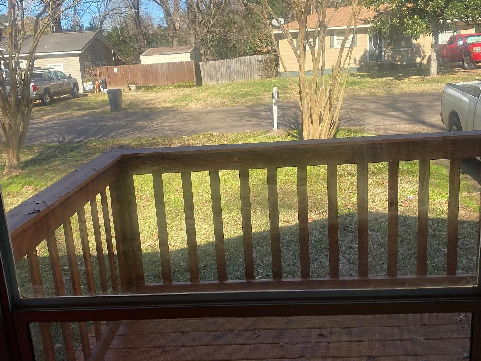 3 bed, 720 sqft, $1,600 — Photo 1
