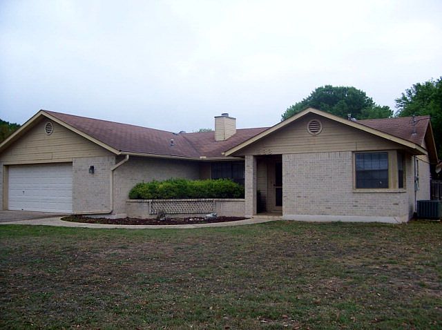 1st image of 333 Paisano St