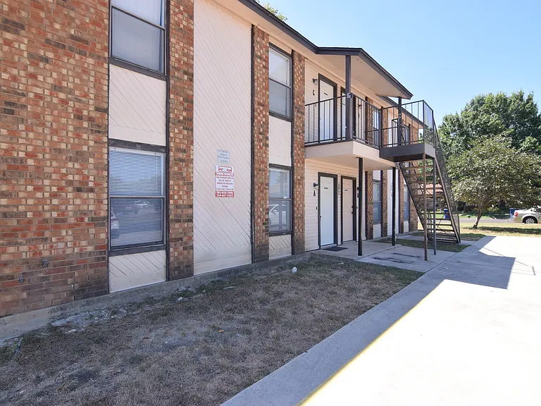 202 Erby Ave, Copperas Cove — Photo 2