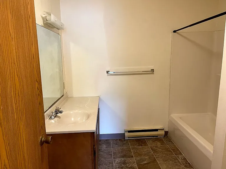 Hershey Manor Apartments — Photo 32