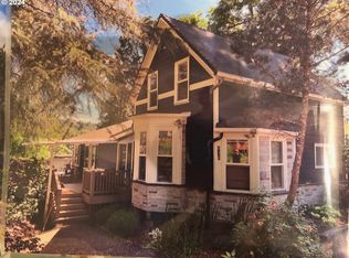 510 W 2nd St, La Center, WA 98629