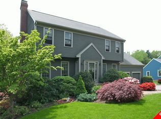 32 Lorraine Metcalf Rd, Franklin, MA 02038