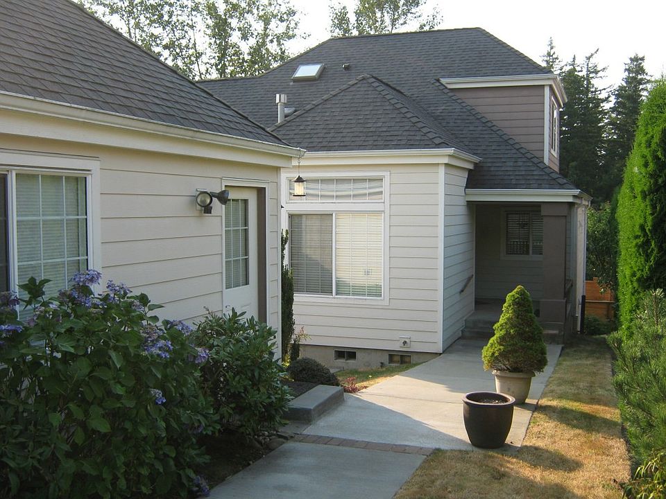 1st image of 3319 Sussex Dr