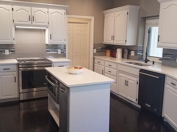 Stove Built-In Exhaust Vent To Exterior. Built-In Trash Compactor