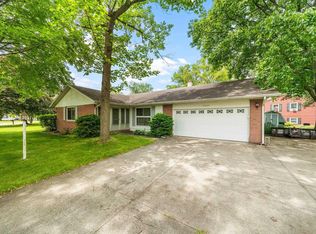 10425 Appletree Ln, Osceola, IN