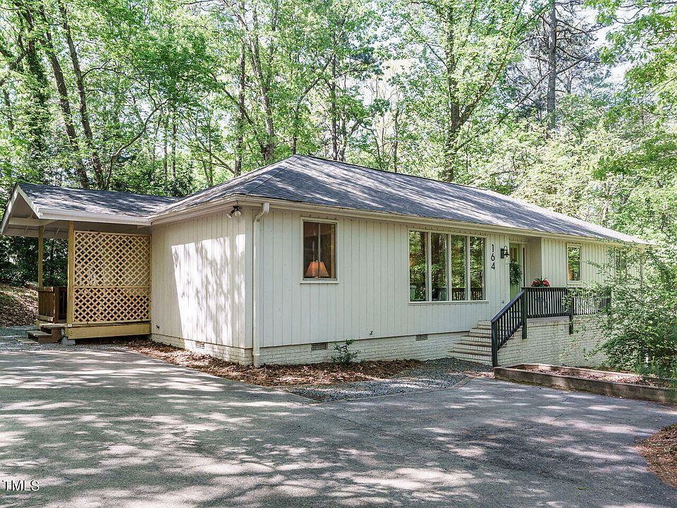 1st image of 164 Lake Ellen Dr