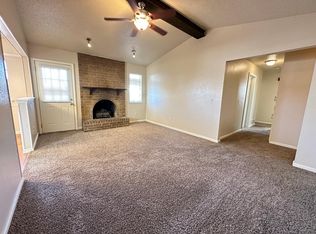 1009 NW 8th St, Moore, OK 73160