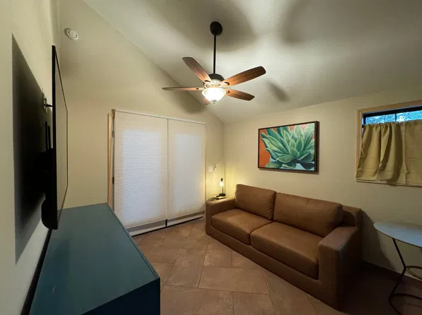 3239 California Ave, Carmichael, CA 95608