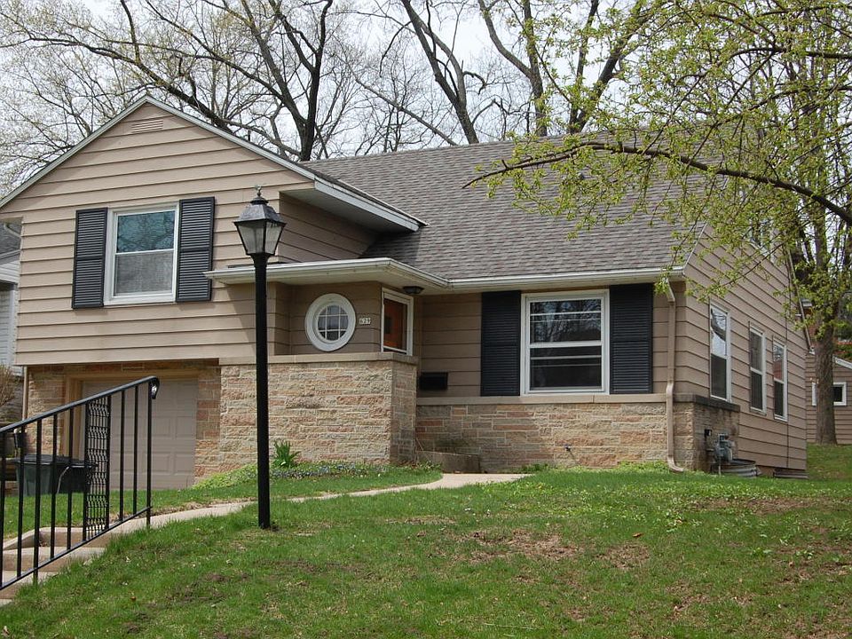 1st image of 629 Pleasant View St
