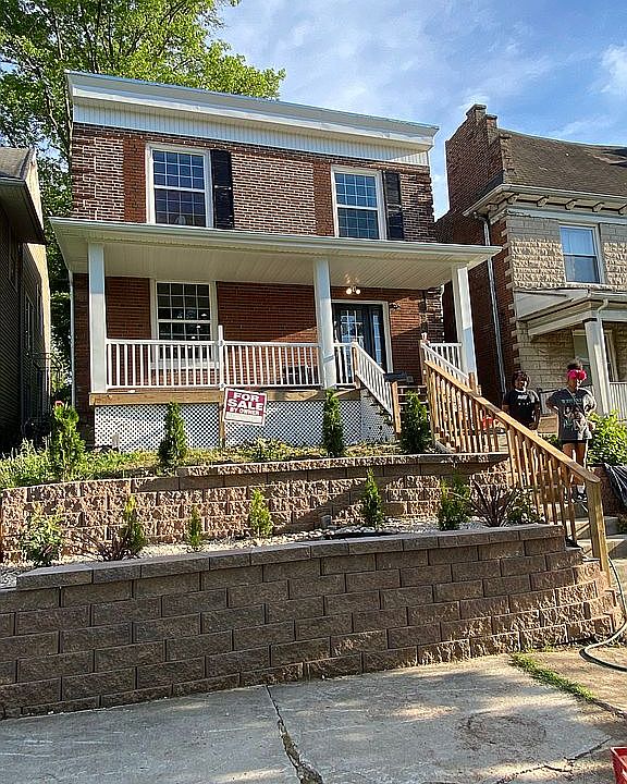 1st image of 5886 Bartmer Ave