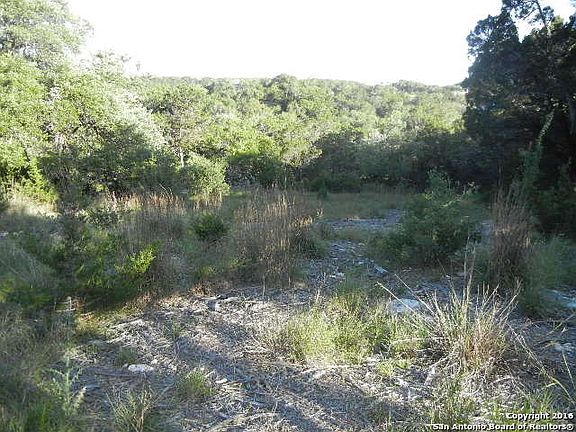 5th image of 3225 Comal Spgs