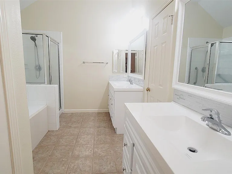 16215 Brinton Ct — Photo 13