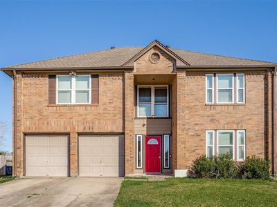 250 Almond Dr, Lake Jackson, TX, 77566