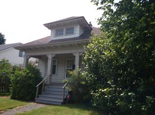7707 18th Ave NW, Seattle, WA 98117