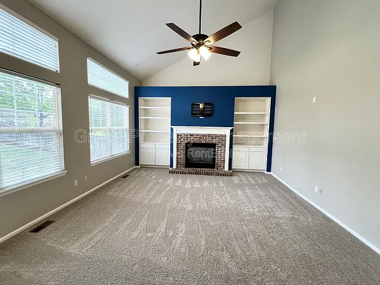 22192 Pebble Brook Ln — Photo 10