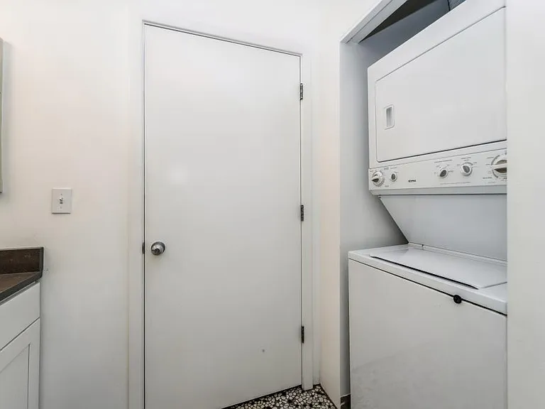 In Unit Washer and Dryer