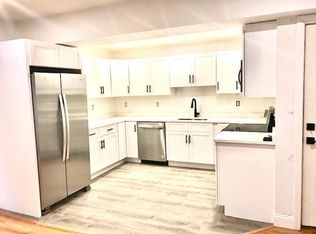 34 Lawrence Plain Rd #D, Hadley, MA 01035