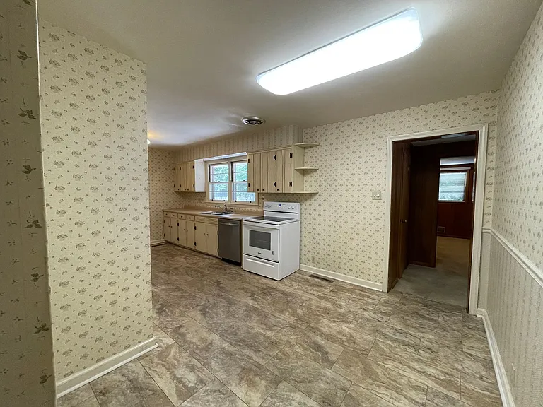 106 Silver Bluff Rd — Photo 20