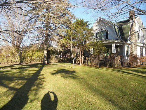 2nd image of 80 Park Ln