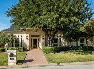 6005 Honeytree Dr, Arlington, TX 76016