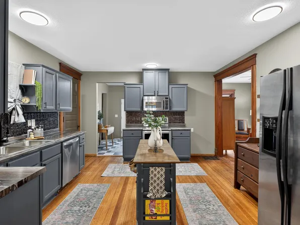 501 4th St, Traer, IA 50675