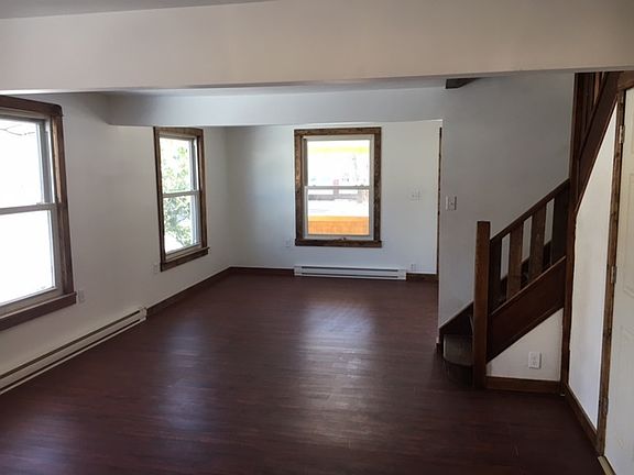 3rd image of 4081 Rockwell St