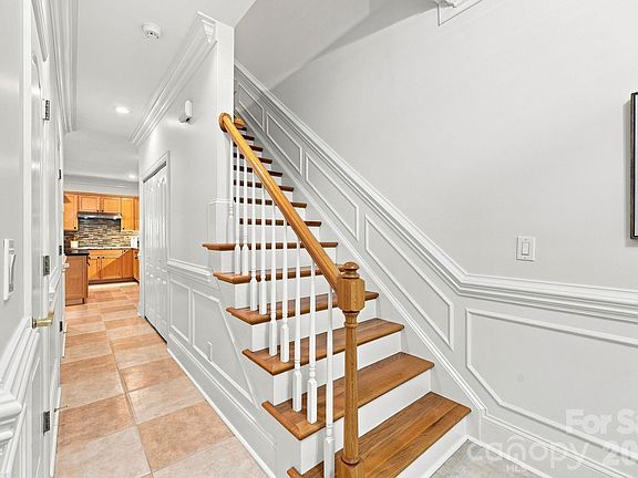 5th image of 228 S Faulkner Way