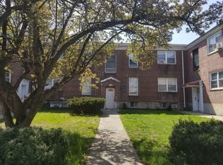 160-18 76th Ave, Fresh Meadows, NY 11366