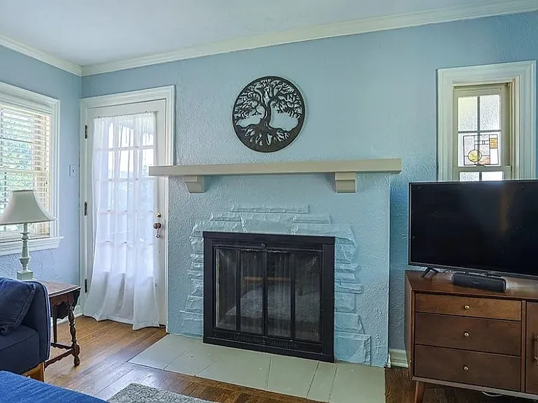 103A Chatham Dr — Photo 5