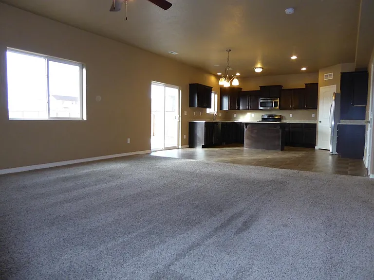 3713 Reindeer Cir — Photo 9