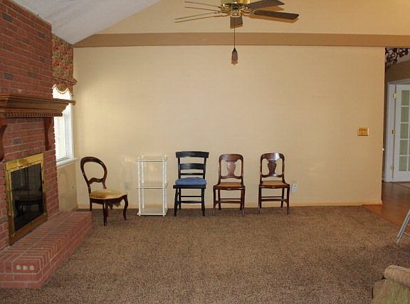 4th image of 108 Orchard Park Dr
